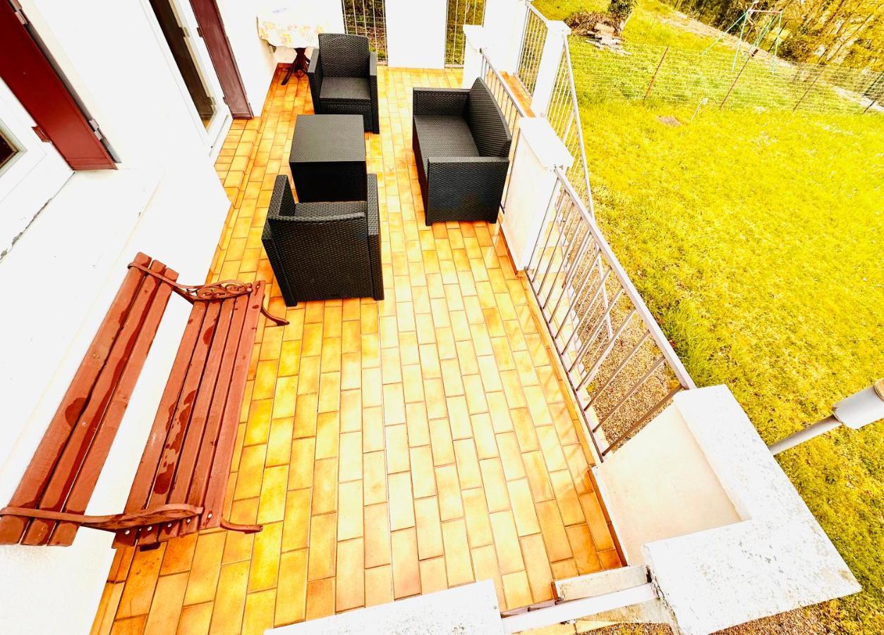 Agreable Maison Avec Jardin A Joinville Exterior photo